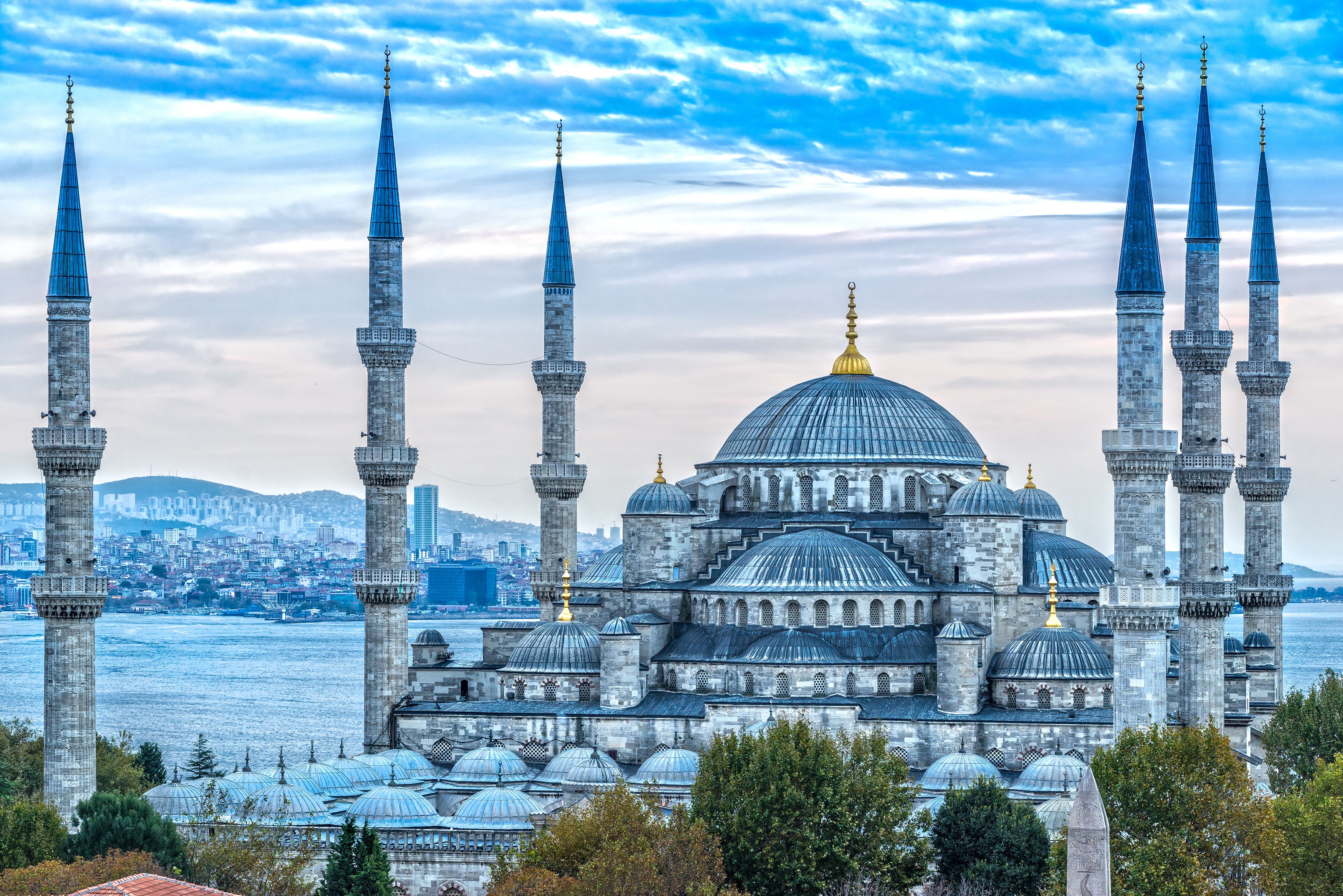 بازدید از مکان‌های تاریخی با تور استانبول